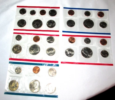 Lot of 5 - Uncirculated Mint Sets US Coins - 1987 P/D - 1979 P/D - 1980 D - Image 1 of 4
