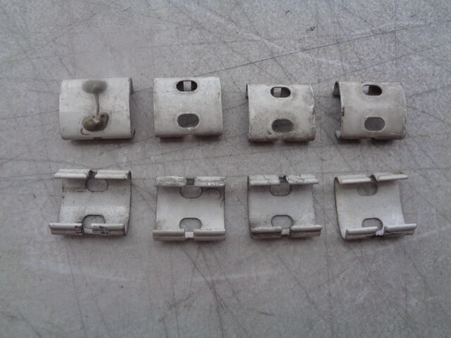 Volvo S40 2000 faro faro vidrio lente cubierta soporte clip lado derecho OEM Foto 1 de 1