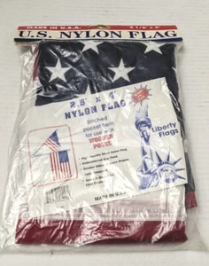 Vintage US Flag Factory 2.5'x4' US American Flag Outdoor Nylon - Picture 1 of 6