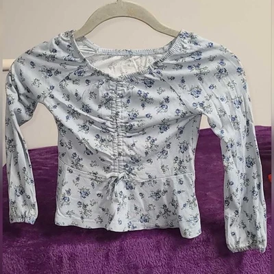 Крестьянский топ The Children's Place для девочек с длинным рукавом с цветочным принтом, размер 5/6 - Изображение 1 из 4