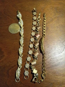 Vintage Konvolut 4 Armbänder mit einigen signierten 7" - Bild 1 von 11