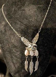 Vintage Navajo Sterling Eagle Pendant Necklace Pink MOP 3 Stones & 3 Feathers - Picture 1 of 3