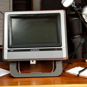 Audiovox AVM6781 Portable LCD Monitor w/ Stand 7” Car Video Screen Works 2007 - Picture 1 of 8