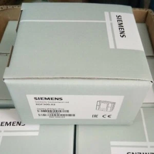 1PCS NEW FOR SIEMENS Room Thermostat LCD Temperature Controller RDF300.02 - Picture 1 of 2
