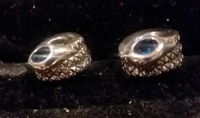 Chamilia 小饰品 - 纯银蓝色眼睛石 - 蛇 JA-61(上市为 1) — 第 1/2 张图片