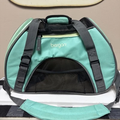 Bolsa Bergan Pet Transportadora Aprovada pela Companhia Aérea Cachorro Pequeno Gato com Alça de Ombro Cama - Imagem 1 de 4