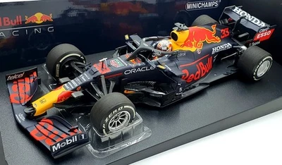 Minichamps 1/18 Scale 110 212333 Red Bull RB16B M.Verstappen 2021 Pitboard - Image 1 of 4