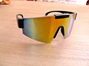 Neu Limited Edition O.G. Jägermeister Sonnenbrille - Bild 1 von 4