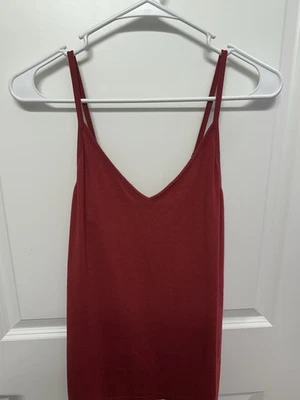 Camiseta sin mangas cami ajustable con correa de espagueti cuello en V rojo vino para mujer - talla S Foto 1 de 4