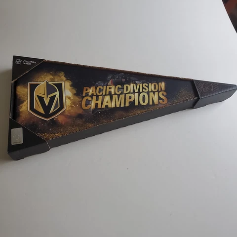 VEGAS GOLDEN KNIGHTS 2018 Pacific Division Champions SOUVENIR HOCKEY PLAQUE Cover
