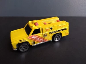 Mattel Hot Wheels 1974 Rescue Unit 3 Yellow Paramedic Truck - Picture 1 of 6