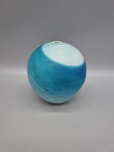 A Contemporary Studio Pottery Globe Vase, Unmarked. - Picture 1 of 12
