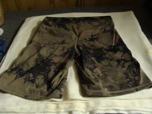 Women's Balance Bermuda Shorts- Sz S - Picture 1 of 2