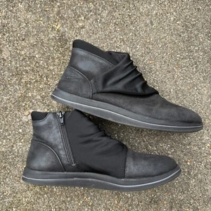 Clarks Breeze Dusk Ankle Boots Women's 7.5 Black Soft Cushion Cloudsteppers - Picture 1 of 10