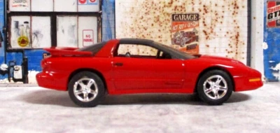 2021 Johnny Lightning Muscle Cars USA 1997 PONTIAC FIREBIRD T/A W36 New/Loose - Image 1 of 4
