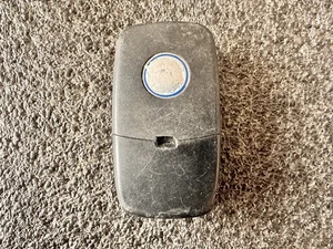 VW Volkswagen Polo, Golf, Caddy, Tiguan, Touareg, Touran 3 button key fob - Picture 1 of 12