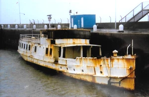 MS ELLERBEK Flensburg ex GERMANIA Wohnschiff auf der Themse 1988  Foto - Bild 1 von 2