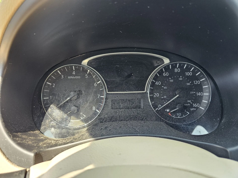 Medidor de velocímetro usado se adapta a: Nissan Altima Cluster Sdn AT CVT 2014 2,5 L 4 cilindros Foto 1 de 4