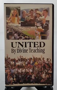 United by Devine Teaching- Watch Tower Bible and Tract Society/1994 - Picture 1 of 10