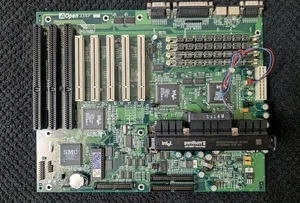 Aopen AX6F Intel 440FX Slot 1 Mainboard - Bild 1 von 6