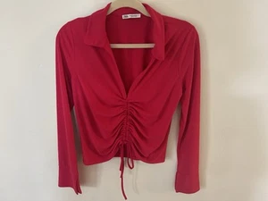 Zara Cropped hell fuchsia Bluse Größe M, vorne gerafft & gebunden, V-Ausschnitt - Bild 1 von 23