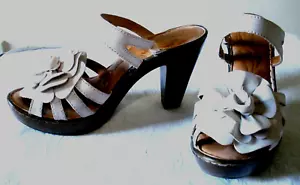 Scarpe sandali indie boho Naturecore in pelle beige bornati $168 US 8M EU 39 - Foto 1 di 6