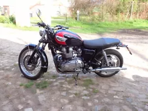 triumph bonneville t100 Motorrad gebraucht zu verkaufen - Bild 1 von 8