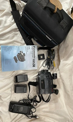 Panasonic X20 ZOOM PV-42 Palmcorder Video Camera Charger FLASH, Manual, Bag - Image 1 of 4