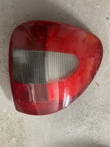 Chrysler Voyager 2006 rear right tail light lamp 95873 - Imagen 1 de 5