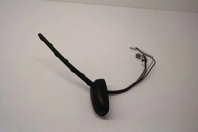 Buick Enclave 2008-2010 OEM radio montado en el techo mástil de antena  Foto 1 de 4