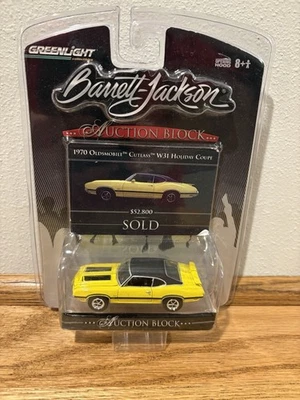 "Oldsmobile Cutlass 1970 Greenlight escala 1/64 con 31"" Barrett Jackson" Foto 1 de 2