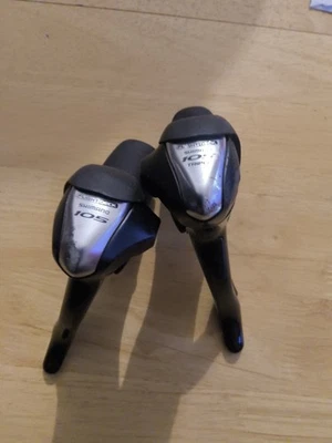 Shimano 105 ST-5600 Road Bike Shifter 2/3 x 10-Speed - Image 1 of 4