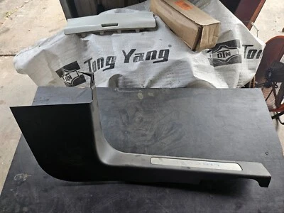 Lincoln Aviator 2019-2024 panel de patadas de pie de pasajero delantero Foto 1 de 3