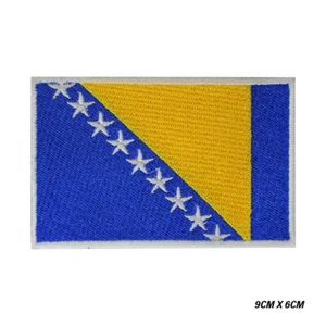 Bosnien & Herzegowina Flagge bestickt Aufnäher Bügelbild/Aufnähen Patch für Kleidung - Bild 1 von 1