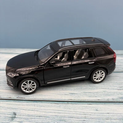 2020/2023 Volvo XC90 Black - 1:32 Scale - Image 1 of 4