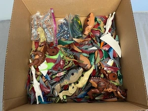 Lego Bulk Lot 3.30 Lbs Incompete Big Large + FLying Dinosaurs Assortment Lot A07 - Picture 1 of 9