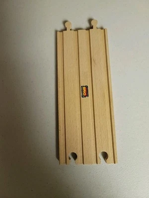 Pieza de doble vía recta ferroviaria de madera Brio #33467 buen estado Foto 1 de 4