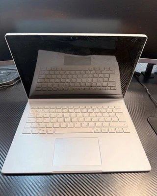 Microsoft Surface Book - Defekt / Bastlergerät - Bild 1 von 4