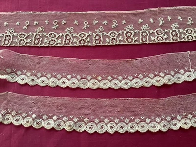 Dentelle ancienne XIXe, 2 volants de 66 x 6 cm et 132 x 5 cm - Photo 1/3