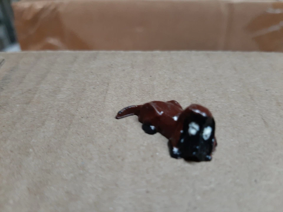 Brown Puppy Dog For Display With 1/24 Scale Model Car Kit - Image 1 of 4