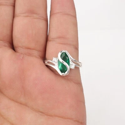 Chrome Diopside Gemstone 925 Sterling Silver Unique Zircon Jewelry Ring For Love - Image 1 of 4