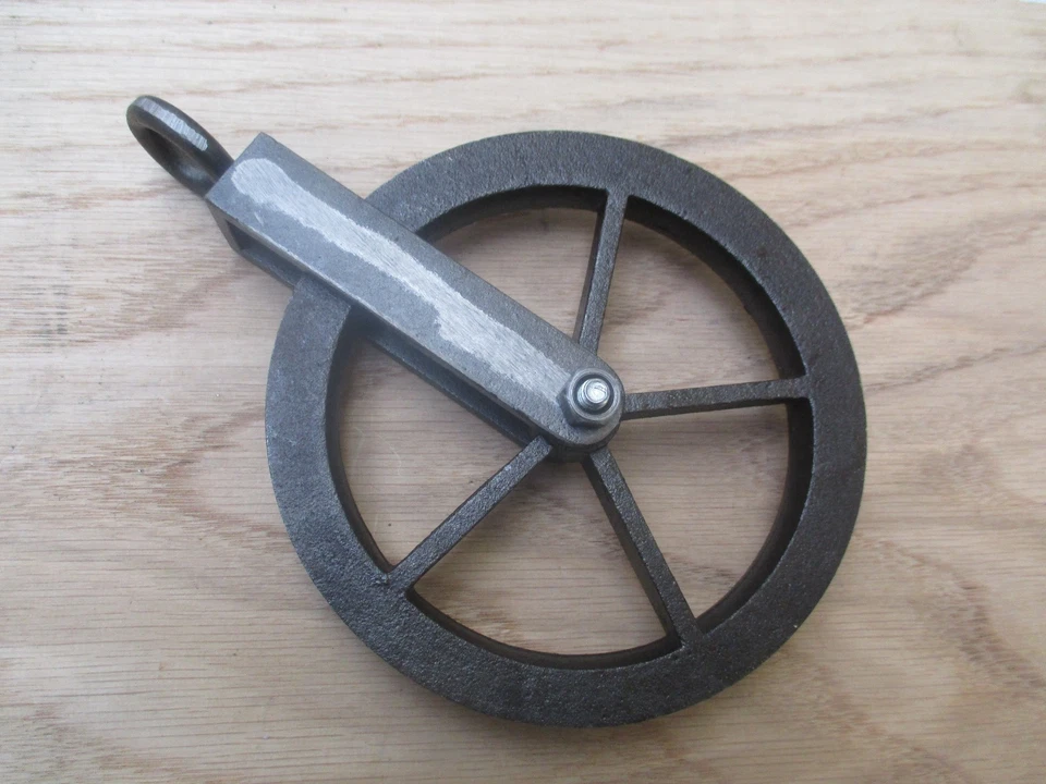 Industrial cast iron hanging Pulley Wheel for Sconce Vintage Light lantern wheel - Image 1 of 1