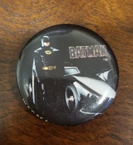 Batman promotional pin badge/button #3 - Tim Burton  - Picture 1 of 2