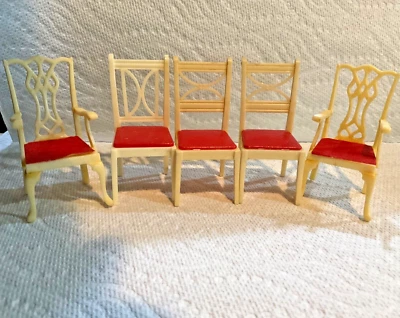 Muebles de plástico vintage para casa de muñecas Marx & Renewal 5 sillas Foto 1 de 4