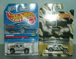 Zwei Hummer H1 Slantback Humvee Diecast 4x4 Trucks im Maßstab 1:64 - Hot Wheels - Bild 1 von 2