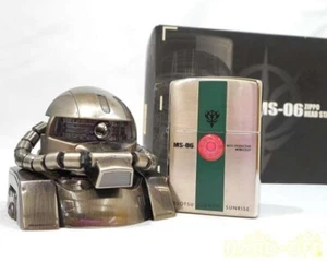 Zippo Mobile Suit Gundam MS-06 Zaku Encendedor Plateado y Soporte para Cabeza con Caja Anime - Imagen 1 de 8
