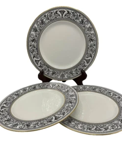 Wedgwood Florentine Black Dinner Plates (set of 3) - Black Dragon Gaphic Border - Picture 1 of 5