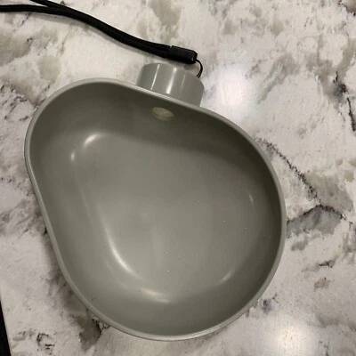 Botella de agua de viaje portátil para perros gatos mascotas taza de agua recipiente bandeja de alimentación Foto 1 de 3