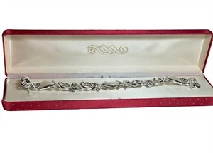 Silvertone Heart XOX Bracelet In Original Box Marked AJC - Picture 1 of 6