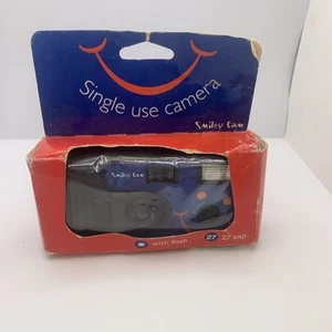 Smiley Cam Single Use Camera - Picture 1 of 4